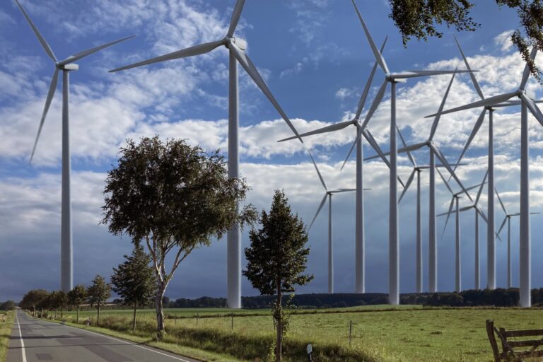 mögliche Windparkanlage mit bis zu 12 Anlagen am Ortsausgang Putensen Richtung Raven